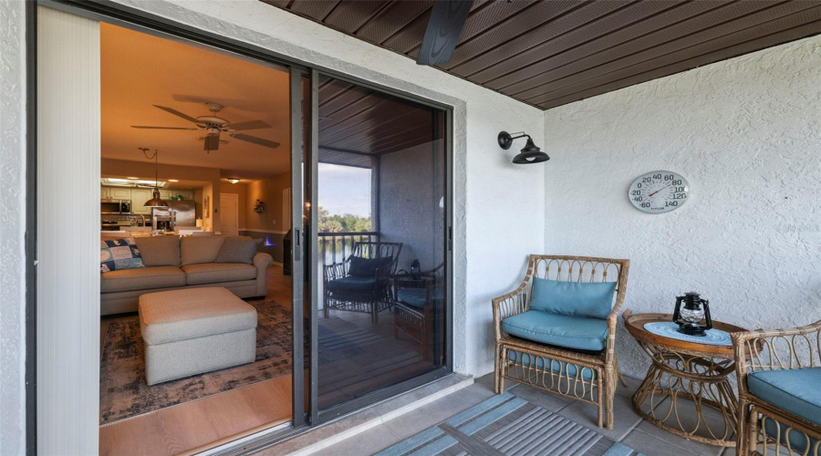 Punta Gorda, Florida 33980, 2 Bedroom Bedrooms, ,2 Bathroombathrooms,Residential,For Sale,Oakview,0,Mfrd6140441