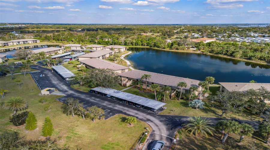 Punta Gorda, Florida 33980, 2 Bedroom Bedrooms, ,2 Bathroombathrooms,Residential,For Sale,Oakview,0,Mfrd6140441