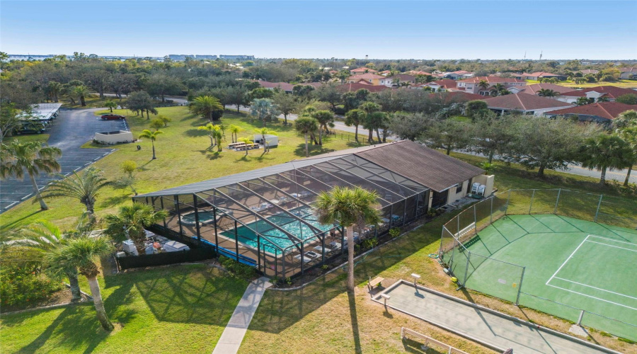 Punta Gorda, Florida 33980, 2 Bedroom Bedrooms, ,2 Bathroombathrooms,Residential,For Sale,Oakview,0,Mfrd6140441