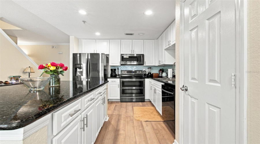 Tampa, Florida 33626, 4 Bedroom Bedrooms, ,3 Bathroombathrooms,Residential,For Sale,Meadow Field,0,Mfrtb8541425