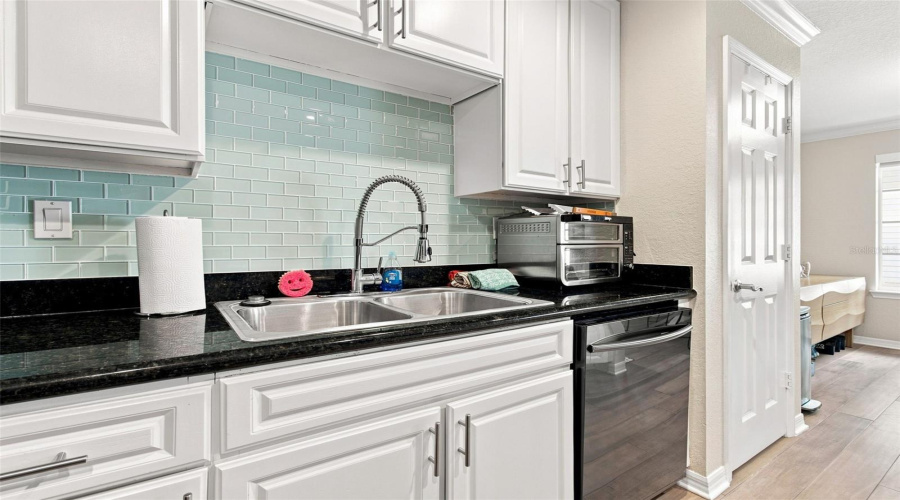 Tampa, Florida 33626, 4 Bedroom Bedrooms, ,3 Bathroombathrooms,Residential,For Sale,Meadow Field,0,Mfrtb8541425