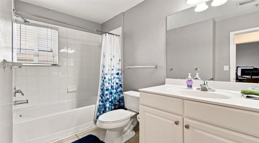 Tampa, Florida 33626, 4 Bedroom Bedrooms, ,3 Bathroombathrooms,Residential,For Sale,Meadow Field,0,Mfrtb8541425