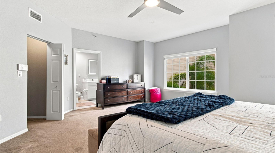 Tampa, Florida 33626, 4 Bedroom Bedrooms, ,3 Bathroombathrooms,Residential,For Sale,Meadow Field,0,Mfrtb8541425
