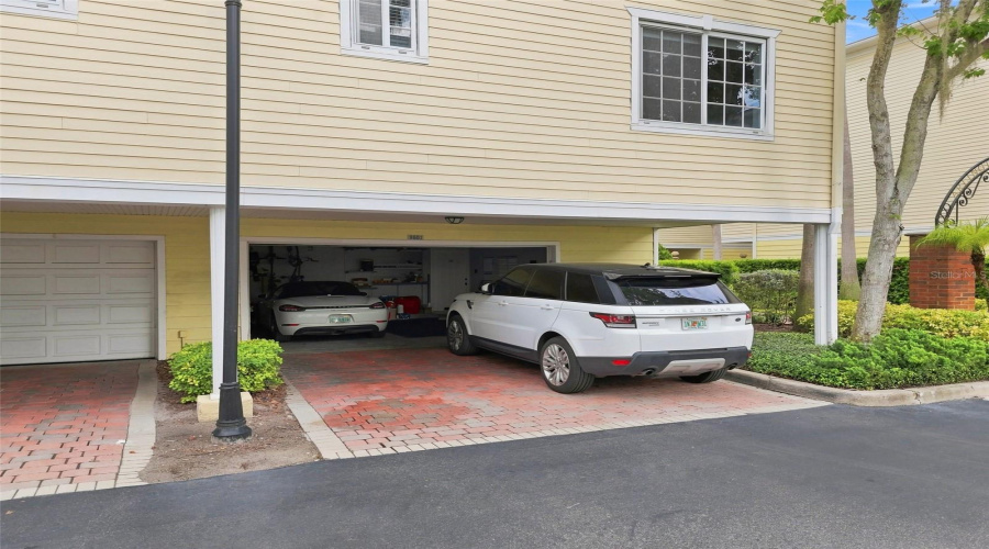 Tampa, Florida 33626, 4 Bedroom Bedrooms, ,3 Bathroombathrooms,Residential,For Sale,Meadow Field,0,Mfrtb8541425