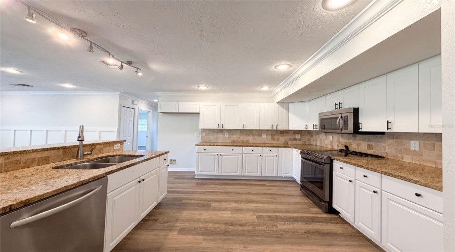 Palmetto, Florida 34221, 4 Bedroom Bedrooms, ,3 Bathroombathrooms,Residential,For Sale,105Th,0,Mfro6423662