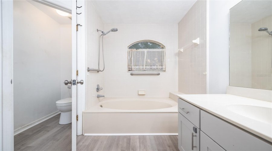 Port Orange, Florida 32127, 4 Bedroom Bedrooms, ,2 Bathroombathrooms,Residential,For Sale,Miles,0,Mfro6427674