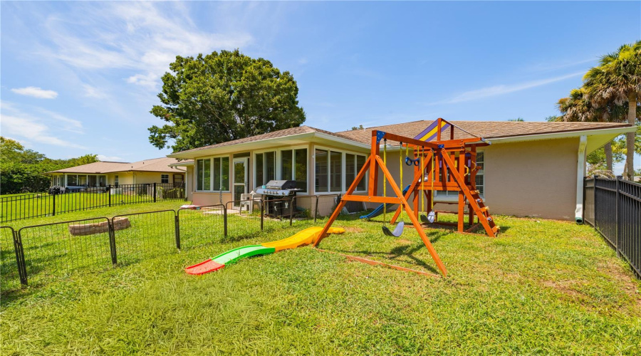 Port Orange, Florida 32127, 4 Bedroom Bedrooms, ,2 Bathroombathrooms,Residential,For Sale,Miles,0,Mfro6427674