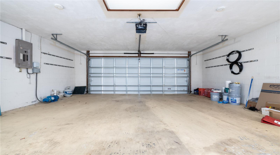 Port Orange, Florida 32127, 4 Bedroom Bedrooms, ,2 Bathroombathrooms,Residential,For Sale,Miles,0,Mfro6427674
