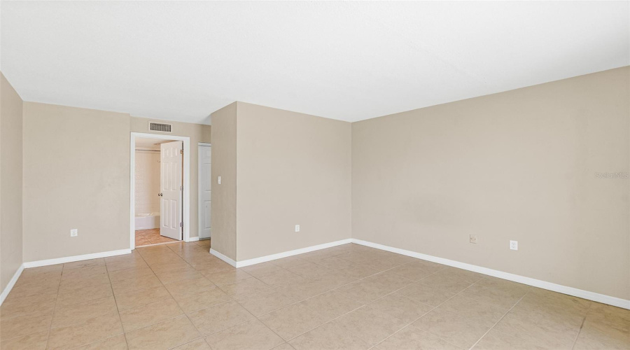 Ormond Beach, Florida 32176, 2 Bedroom Bedrooms, ,2 Bathroombathrooms,Residential,For Sale,Ocean Shore,0,Mfro6416714