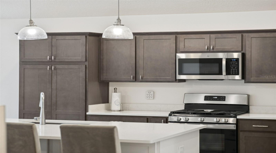 The Villages, Florida 34762, 3 Bedroom Bedrooms, ,2 Bathroombathrooms,Residential,For Sale,Far Hills,0,Mfro6383390