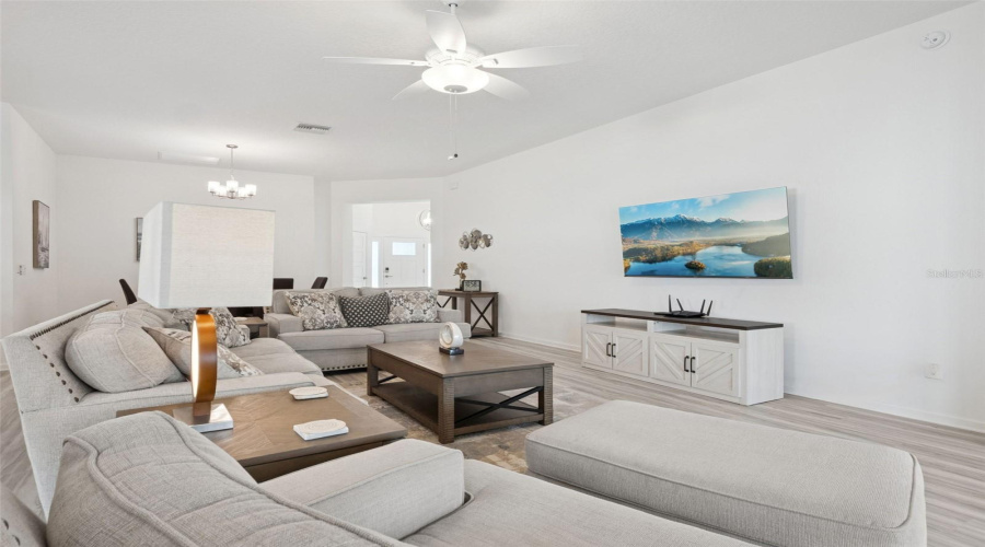 The Villages, Florida 34762, 3 Bedroom Bedrooms, ,2 Bathroombathrooms,Residential,For Sale,Far Hills,0,Mfro6383390