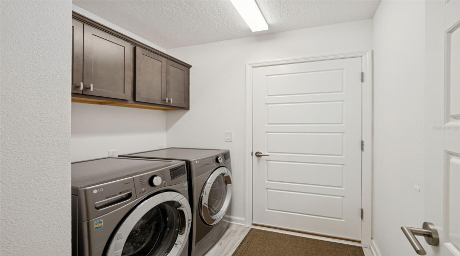 The Villages, Florida 34762, 3 Bedroom Bedrooms, ,2 Bathroombathrooms,Residential,For Sale,Far Hills,0,Mfro6383390