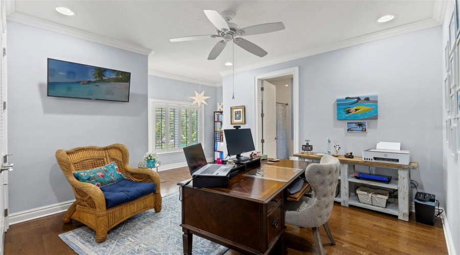 Tampa, Florida 33609, 3 Bedroom Bedrooms, ,2 Bathroombathrooms,Residential,For Sale,Dale,0,Mfrtb8523526