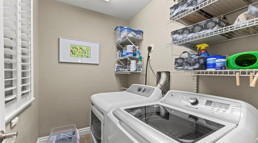 Tampa, Florida 33609, 3 Bedroom Bedrooms, ,2 Bathroombathrooms,Residential,For Sale,Dale,0,Mfrtb8523526