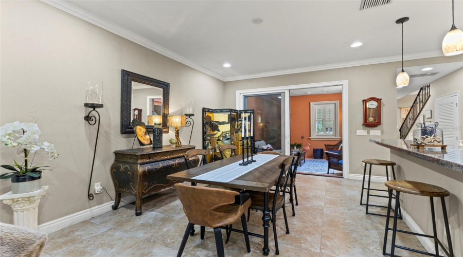 Tampa, Florida 33609, 3 Bedroom Bedrooms, ,2 Bathroombathrooms,Residential,For Sale,Dale,0,Mfrtb8523526