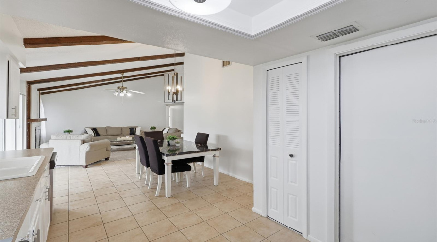 Brandon, Florida 33511, 3 Bedroom Bedrooms, ,2 Bathroombathrooms,Residential,For Sale,Centerwood,0,Mfrp4938864