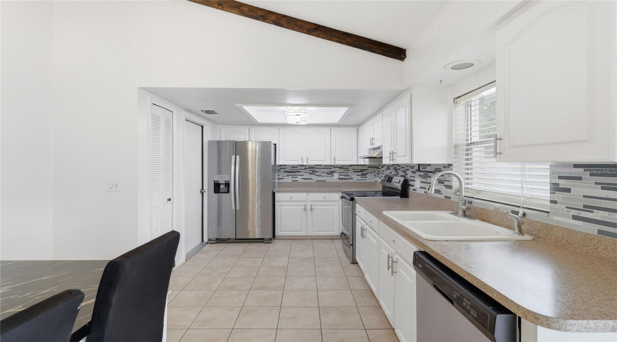 Brandon, Florida 33511, 3 Bedroom Bedrooms, ,2 Bathroombathrooms,Residential,For Sale,Centerwood,0,Mfrp4938864