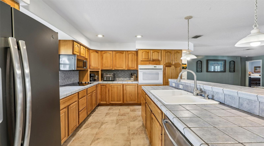 Palm Harbor, Florida 34684, 4 Bedroom Bedrooms, ,4 Bathroombathrooms,Residential,For Sale,Canal,0,Mfrtb8538140