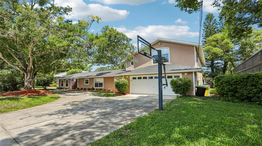 Palm Harbor, Florida 34684, 4 Bedroom Bedrooms, ,4 Bathroombathrooms,Residential,For Sale,Canal,0,Mfrtb8538140