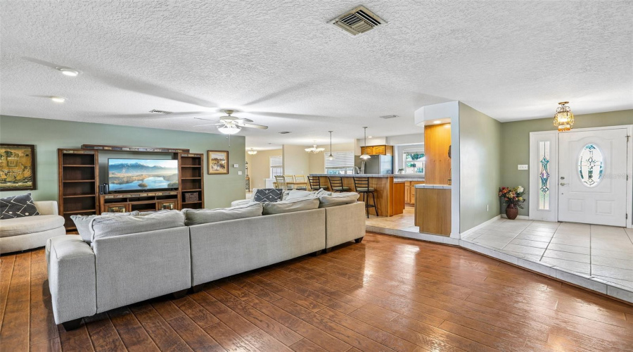 Palm Harbor, Florida 34684, 4 Bedroom Bedrooms, ,4 Bathroombathrooms,Residential,For Sale,Canal,0,Mfrtb8538140