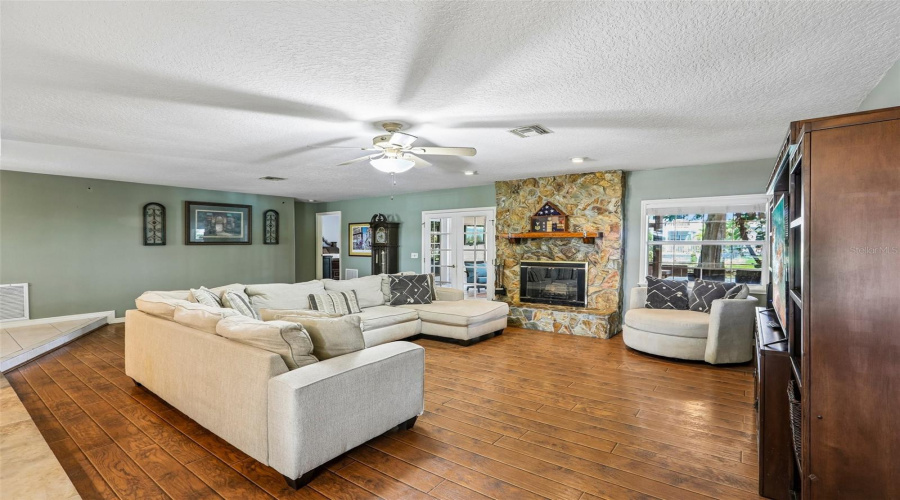 Palm Harbor, Florida 34684, 4 Bedroom Bedrooms, ,4 Bathroombathrooms,Residential,For Sale,Canal,0,Mfrtb8538140