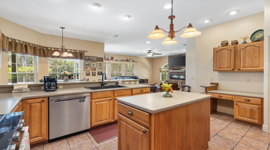 Fruitland Park, Florida 34731, 4 Bedroom Bedrooms, ,3 Bathroombathrooms,Residential,For Sale,Serene,0,Mfrg5116193