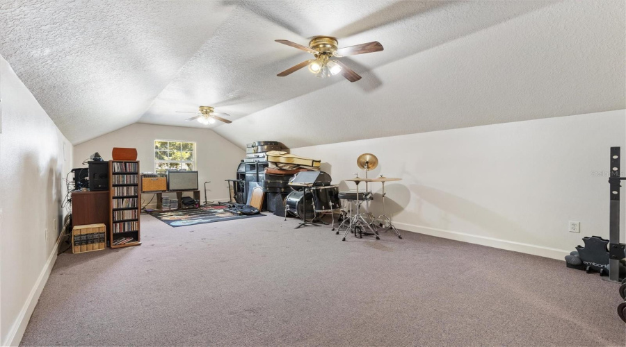 Fruitland Park, Florida 34731, 4 Bedroom Bedrooms, ,3 Bathroombathrooms,Residential,For Sale,Serene,0,Mfrg5116193