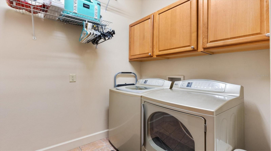 Fruitland Park, Florida 34731, 4 Bedroom Bedrooms, ,3 Bathroombathrooms,Residential,For Sale,Serene,0,Mfrg5116193