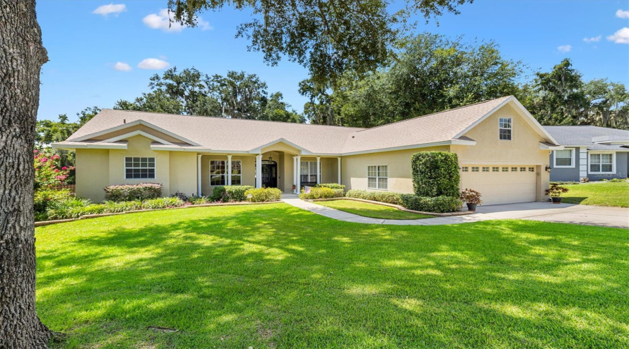 Fruitland Park, Florida 34731, 4 Bedroom Bedrooms, ,3 Bathroombathrooms,Residential,For Sale,Serene,0,Mfrg5116193
