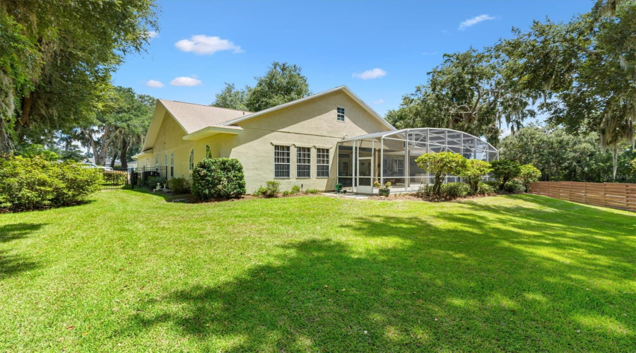 Fruitland Park, Florida 34731, 4 Bedroom Bedrooms, ,3 Bathroombathrooms,Residential,For Sale,Serene,0,Mfrg5116193