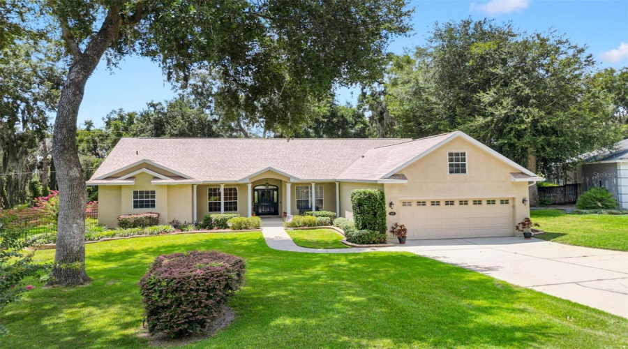 Fruitland Park, Florida 34731, 4 Bedroom Bedrooms, ,3 Bathroombathrooms,Residential,For Sale,Serene,0,Mfrg5116193