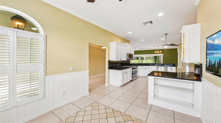 The Villages, Florida 32162, 3 Bedroom Bedrooms, ,2 Bathroombathrooms,Residential,For Sale,Sterling,0,Mfrg5116372