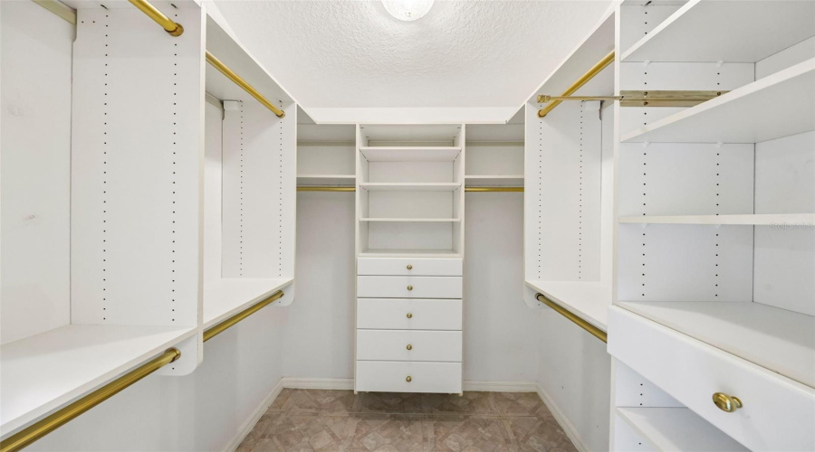 The Villages, Florida 32162, 3 Bedroom Bedrooms, ,2 Bathroombathrooms,Residential,For Sale,Sterling,0,Mfrg5116372