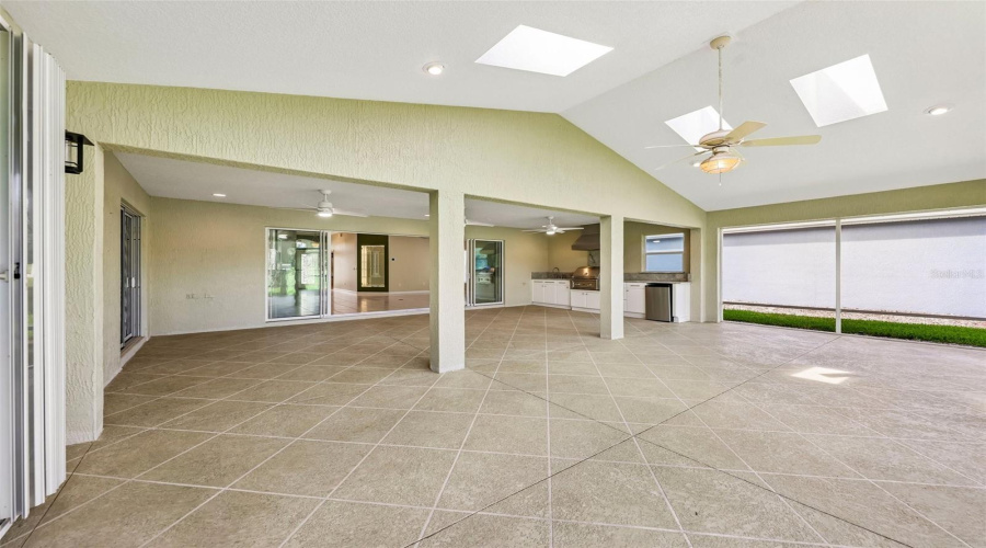 The Villages, Florida 32162, 3 Bedroom Bedrooms, ,2 Bathroombathrooms,Residential,For Sale,Sterling,0,Mfrg5116372