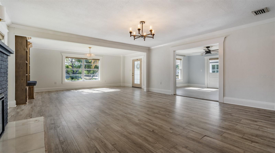 Tampa, Florida 33603, 5 Bedroom Bedrooms, ,3 Bathroombathrooms,Residential,For Sale,Seminole,0,Mfrtb8500224