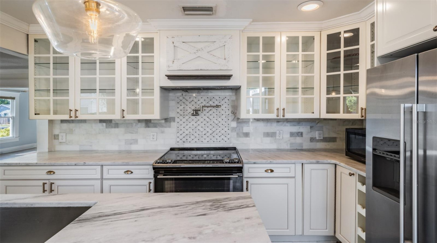 Tampa, Florida 33603, 5 Bedroom Bedrooms, ,3 Bathroombathrooms,Residential,For Sale,Seminole,0,Mfrtb8500224