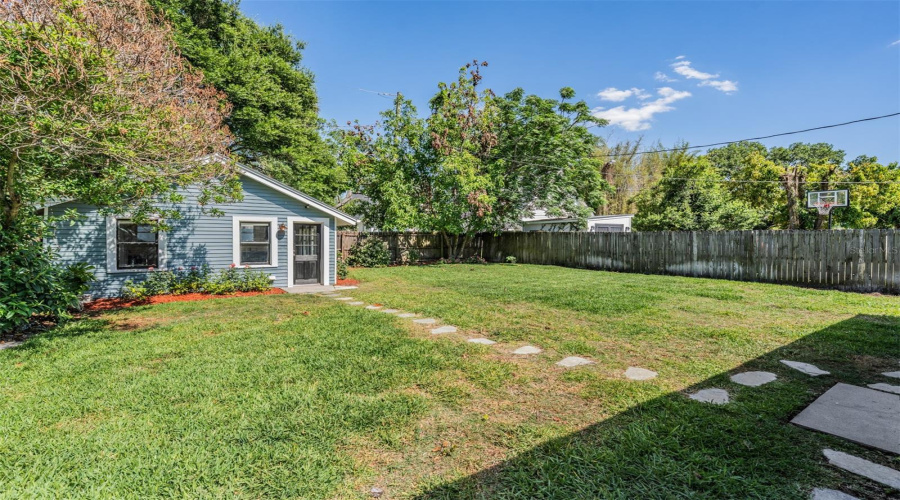 Tampa, Florida 33603, 5 Bedroom Bedrooms, ,3 Bathroombathrooms,Residential,For Sale,Seminole,0,Mfrtb8500224