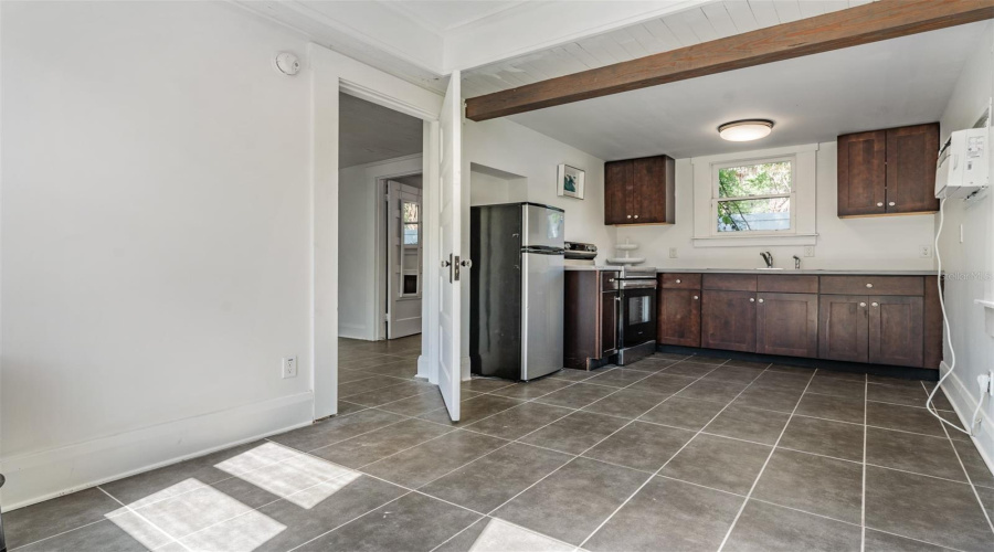 Tampa, Florida 33603, 5 Bedroom Bedrooms, ,3 Bathroombathrooms,Residential,For Sale,Seminole,0,Mfrtb8500224