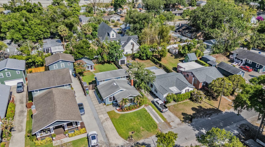 Tampa, Florida 33603, 5 Bedroom Bedrooms, ,3 Bathroombathrooms,Residential,For Sale,Seminole,0,Mfrtb8500224