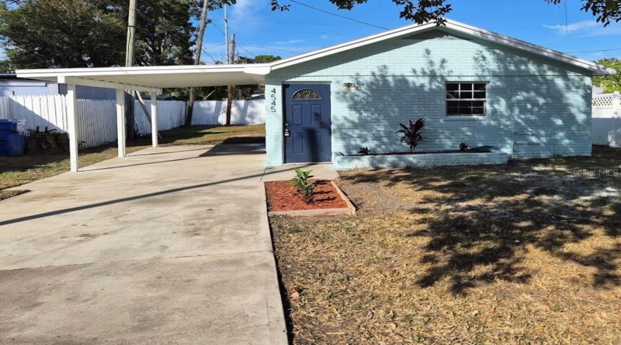 St Petersburg, Florida 33711, 2 Bedroom Bedrooms, ,1 Bathroombathrooms,Residential,For Sale,12Th,0,Mfrtb8535415