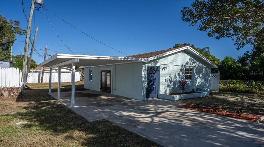 St Petersburg, Florida 33711, 2 Bedroom Bedrooms, ,1 Bathroombathrooms,Residential,For Sale,12Th,0,Mfrtb8535415