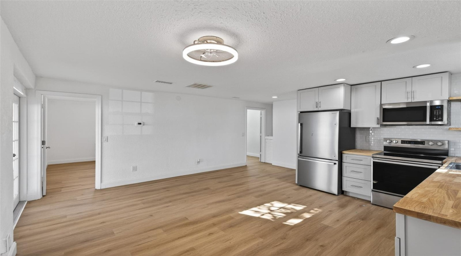 St Petersburg, Florida 33711, 2 Bedroom Bedrooms, ,1 Bathroombathrooms,Residential,For Sale,12Th,0,Mfrtb8535415