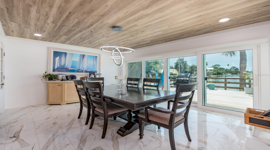 Clearwater, Florida 33755, 3 Bedroom Bedrooms, ,2 Bathroombathrooms,Residential,For Sale,Venetian Point,0,Mfrtb8534227