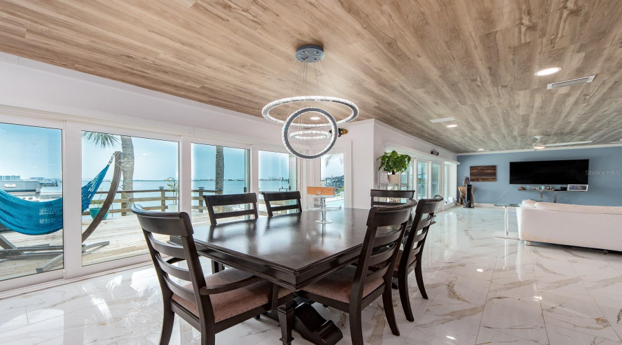 Clearwater, Florida 33755, 3 Bedroom Bedrooms, ,2 Bathroombathrooms,Residential,For Sale,Venetian Point,0,Mfrtb8534227