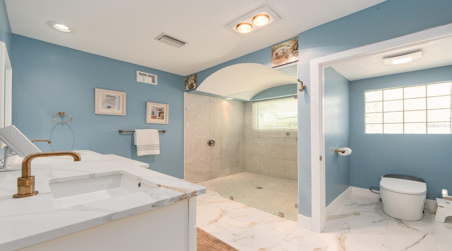 Clearwater, Florida 33755, 3 Bedroom Bedrooms, ,2 Bathroombathrooms,Residential,For Sale,Venetian Point,0,Mfrtb8534227