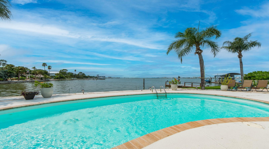 Clearwater, Florida 33755, 3 Bedroom Bedrooms, ,2 Bathroombathrooms,Residential,For Sale,Venetian Point,0,Mfrtb8534227