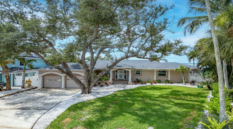 Clearwater, Florida 33755, 3 Bedroom Bedrooms, ,2 Bathroombathrooms,Residential,For Sale,Venetian Point,0,Mfrtb8534227