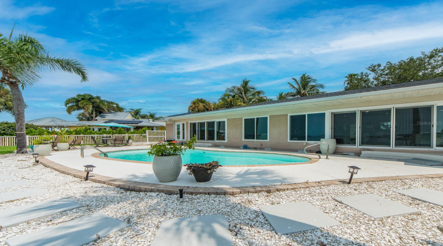 Clearwater, Florida 33755, 3 Bedroom Bedrooms, ,2 Bathroombathrooms,Residential,For Sale,Venetian Point,0,Mfrtb8534227