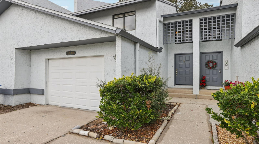 Tampa, Florida 33612, 2 Bedroom Bedrooms, ,2 Bathroombathrooms,Residential,For Sale,Mountain View,0,Mfrtb8452495