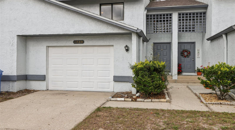 Tampa, Florida 33612, 2 Bedroom Bedrooms, ,2 Bathroombathrooms,Residential,For Sale,Mountain View,0,Mfrtb8452495